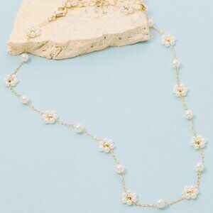 COMING SOON ERYN WHITE BEADED FLOWER NECKLACE